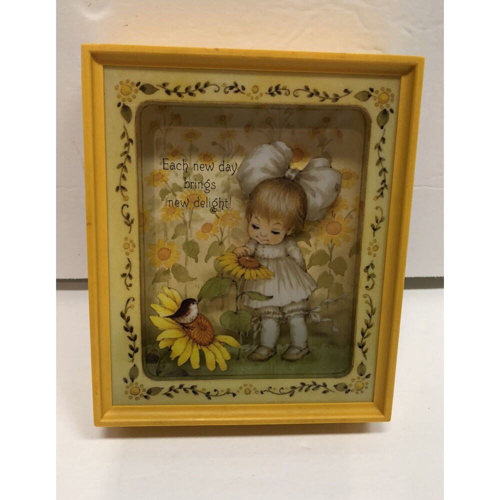 Vintage Hallmark Scene Setters 3D Photo "Each New Day Brings New Delight!"